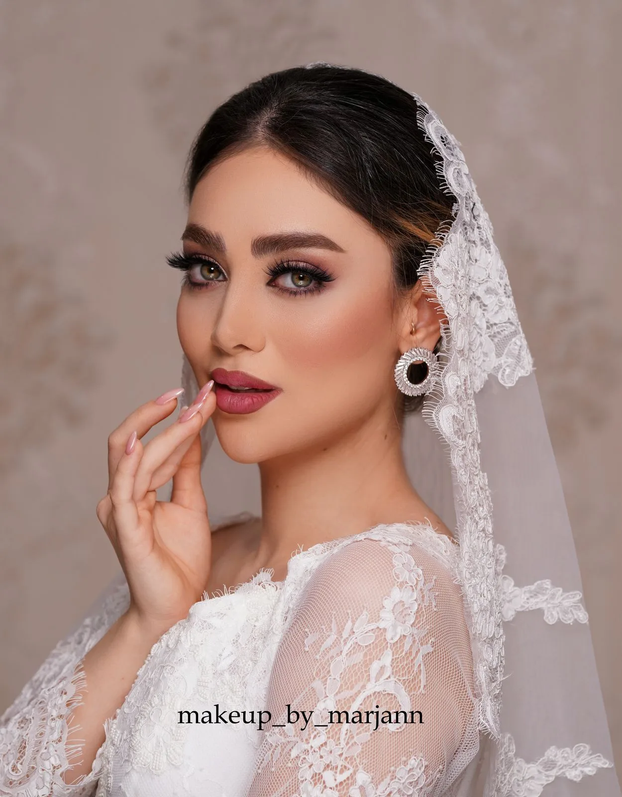 نمونه‌کار